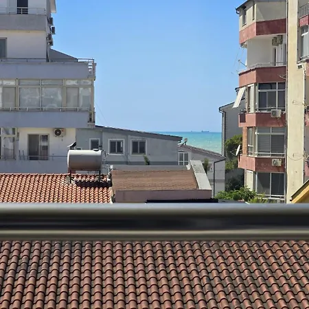 Daire Golapp - Golem's Luxury